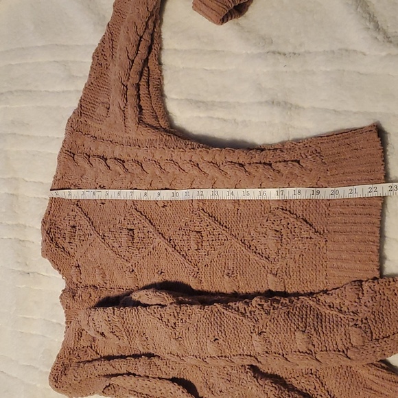 Jessica Simpson sweater, medium, mauve-rose color - Picture 7 of 7